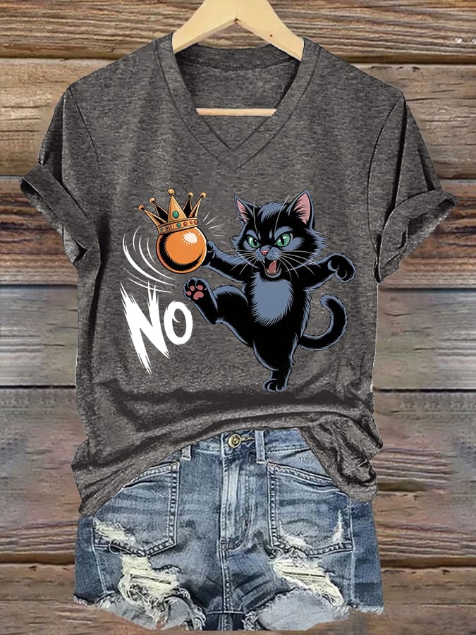 🔥Buy 3 Get 15% Off🔥V-Neck Retro Cat And Crown No Kings In America Print T-Shirt