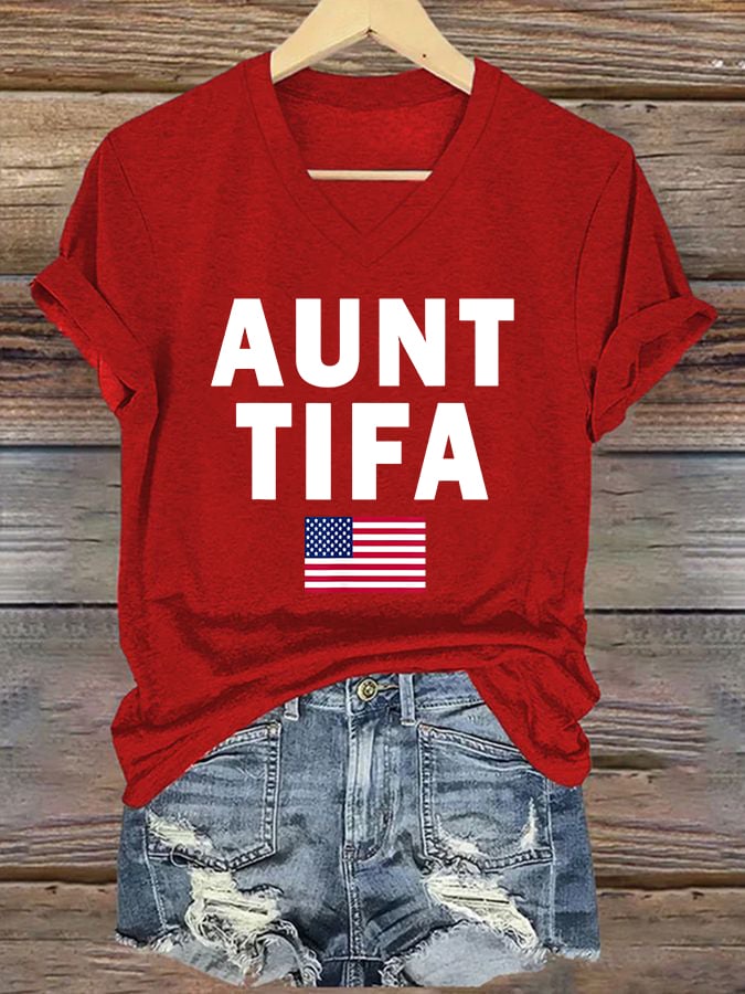 🔥Buy 3 Get 15% Off🔥V-Neck Retro I Am Aunt Tifa Print T-Shirt
