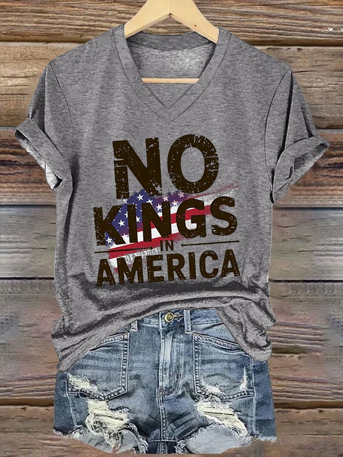 🔥Buy 3 Get 15% Off🔥V-neck Retro No Kings In America Print T-Shirt