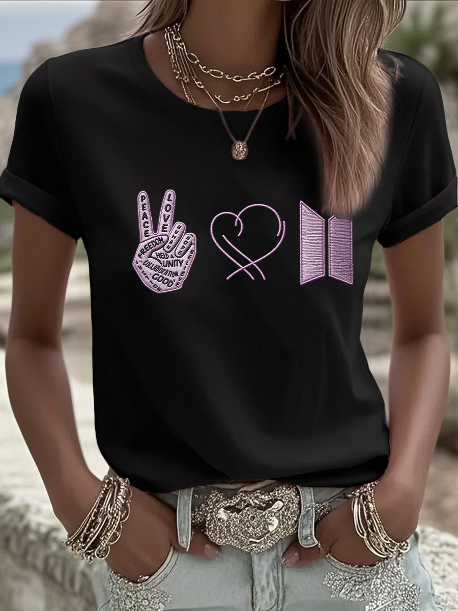 Women'S 2026 Bts Comeback Art Print T-Shirt