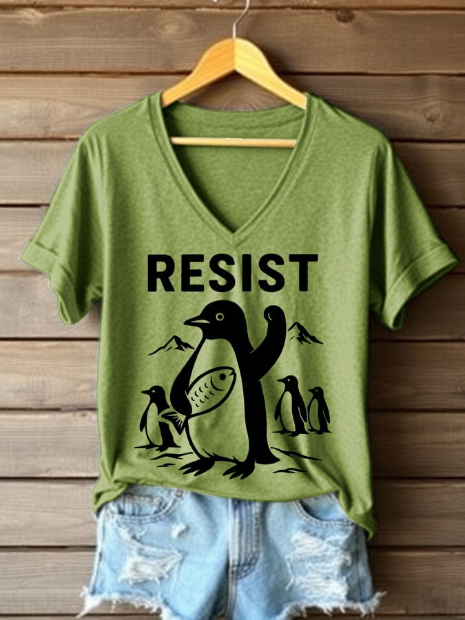 🔥Buy 3 Get 15% Off🔥Women's Penguins Resist Printed V Neck T-shirt