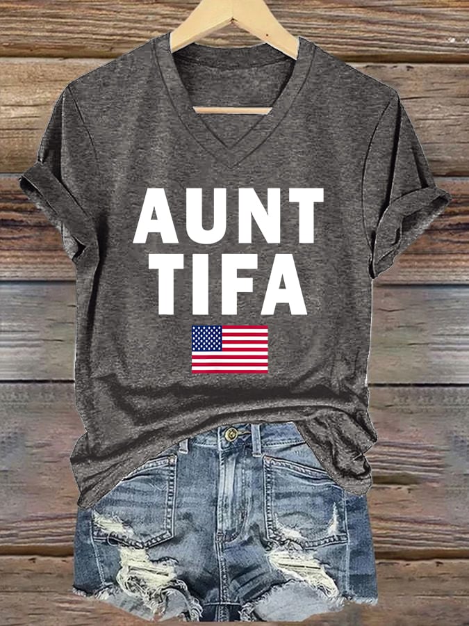 🔥Buy 3 Get 15% Off🔥V-Neck Retro I Am Aunt Tifa Print T-Shirt