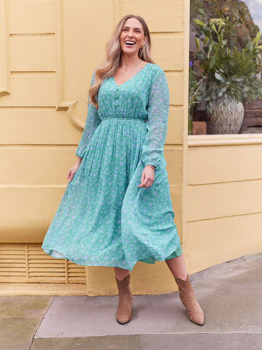 Isla Georgette Dress - Green Floral