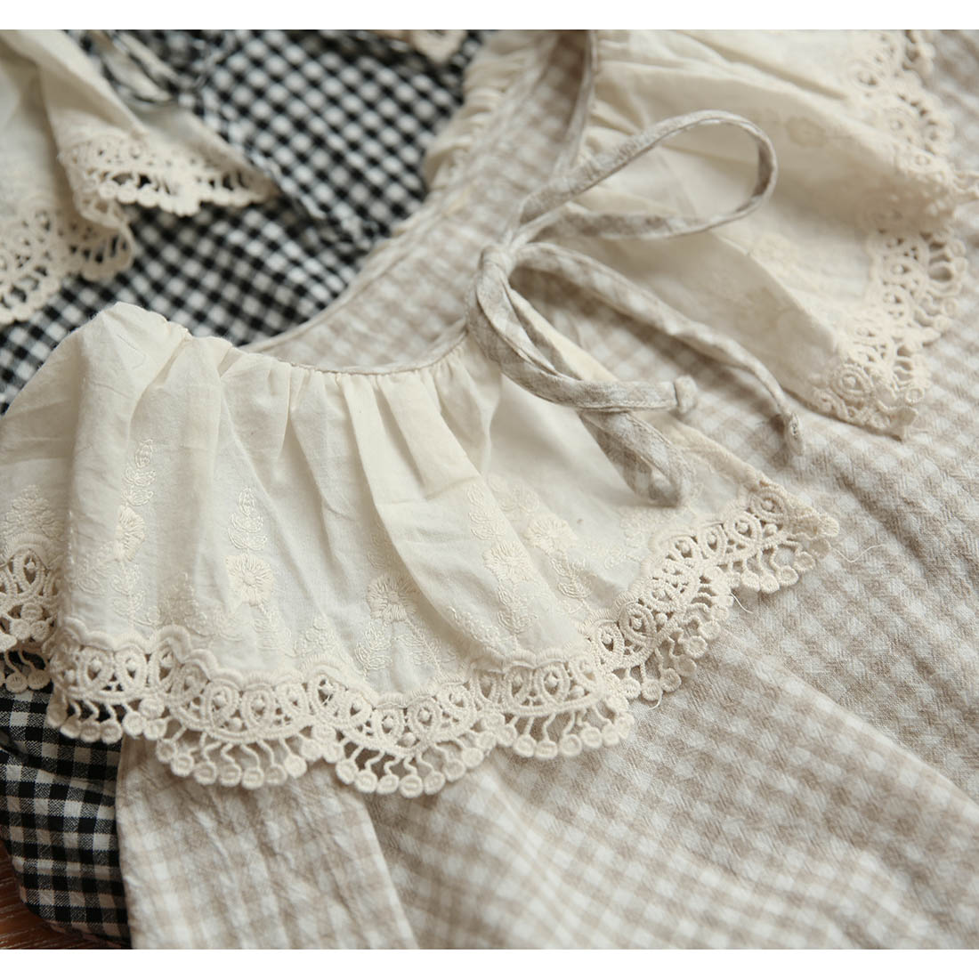 Big Cute Lace Collar Shirt