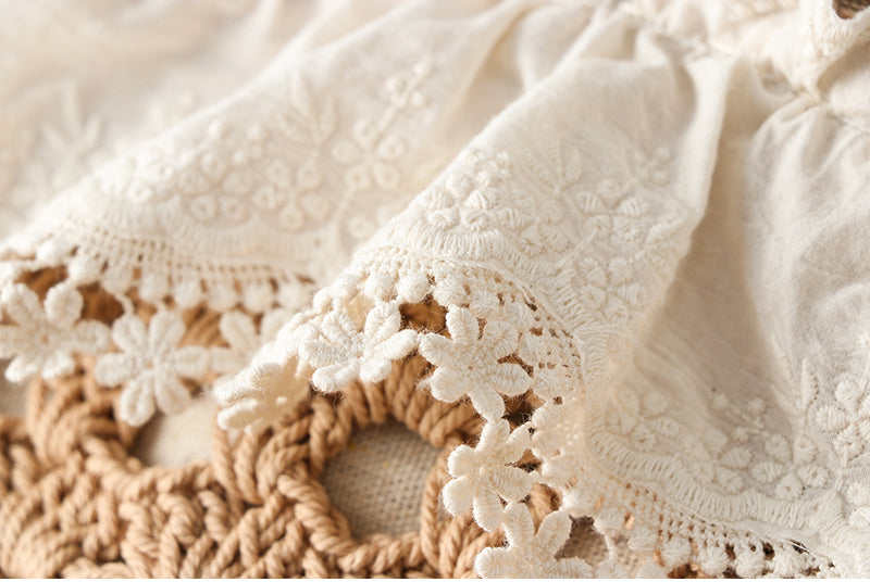 Crocheted Lace Trim Shoulder Bag