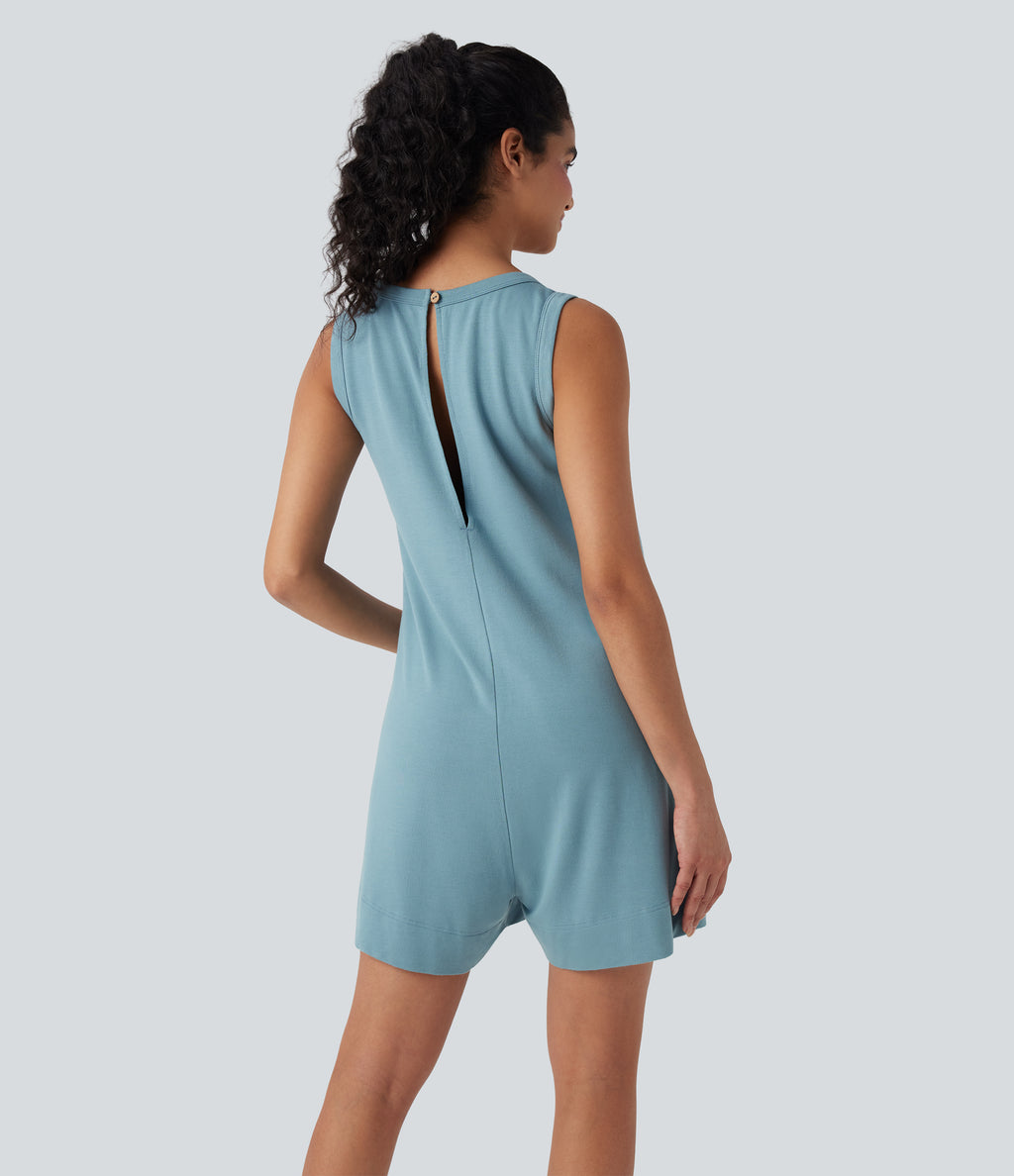 Round Neck Sleeveless Casual Jumpsuit with Pockets