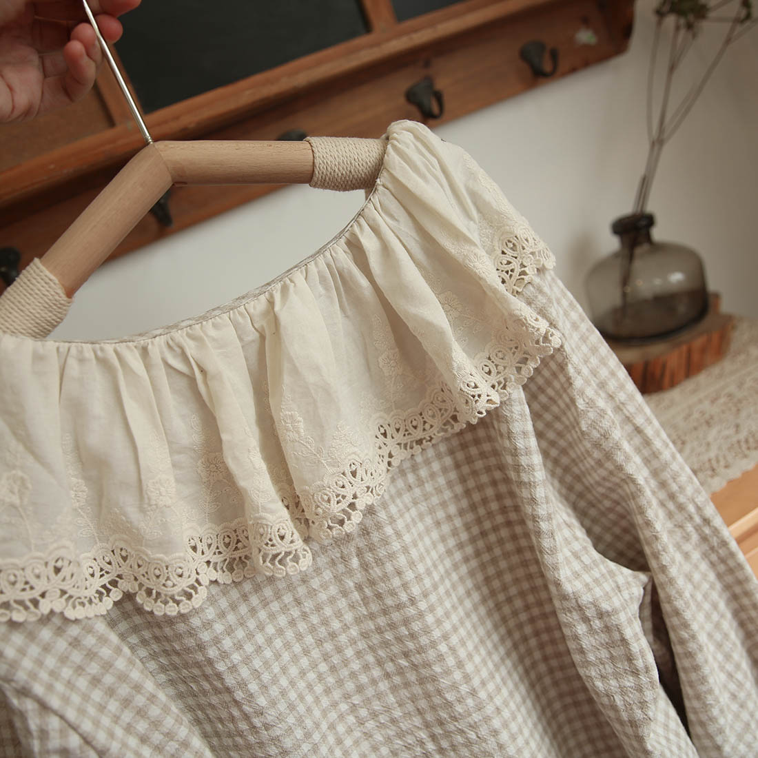 Big Cute Lace Collar Shirt