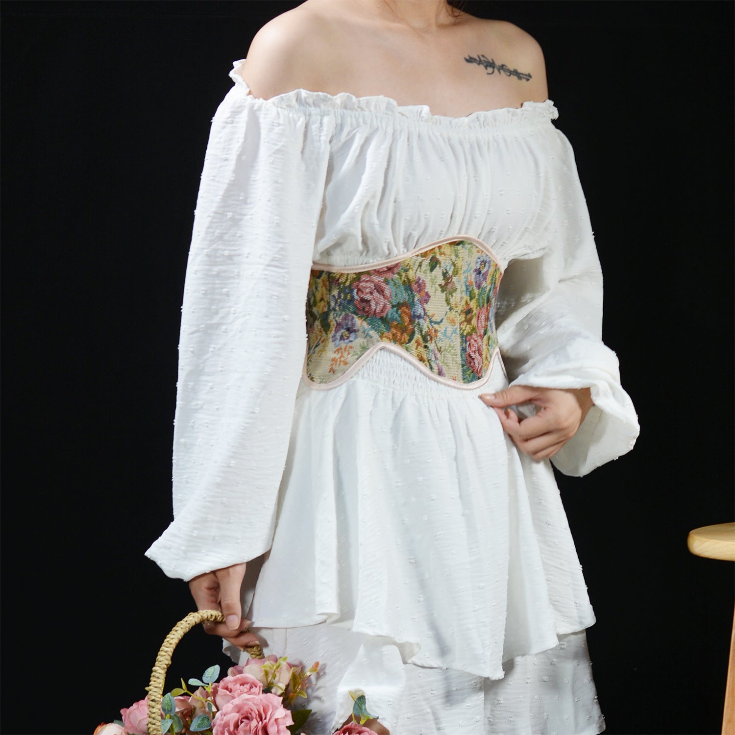 Lace Up Vintage Short Corset