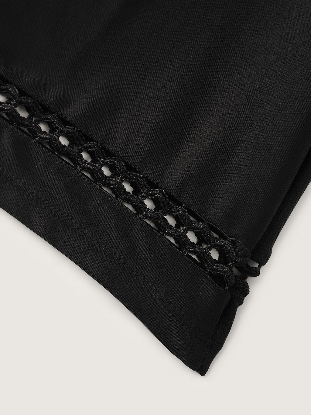 Cut-Out Side Pockets Swim Shorts