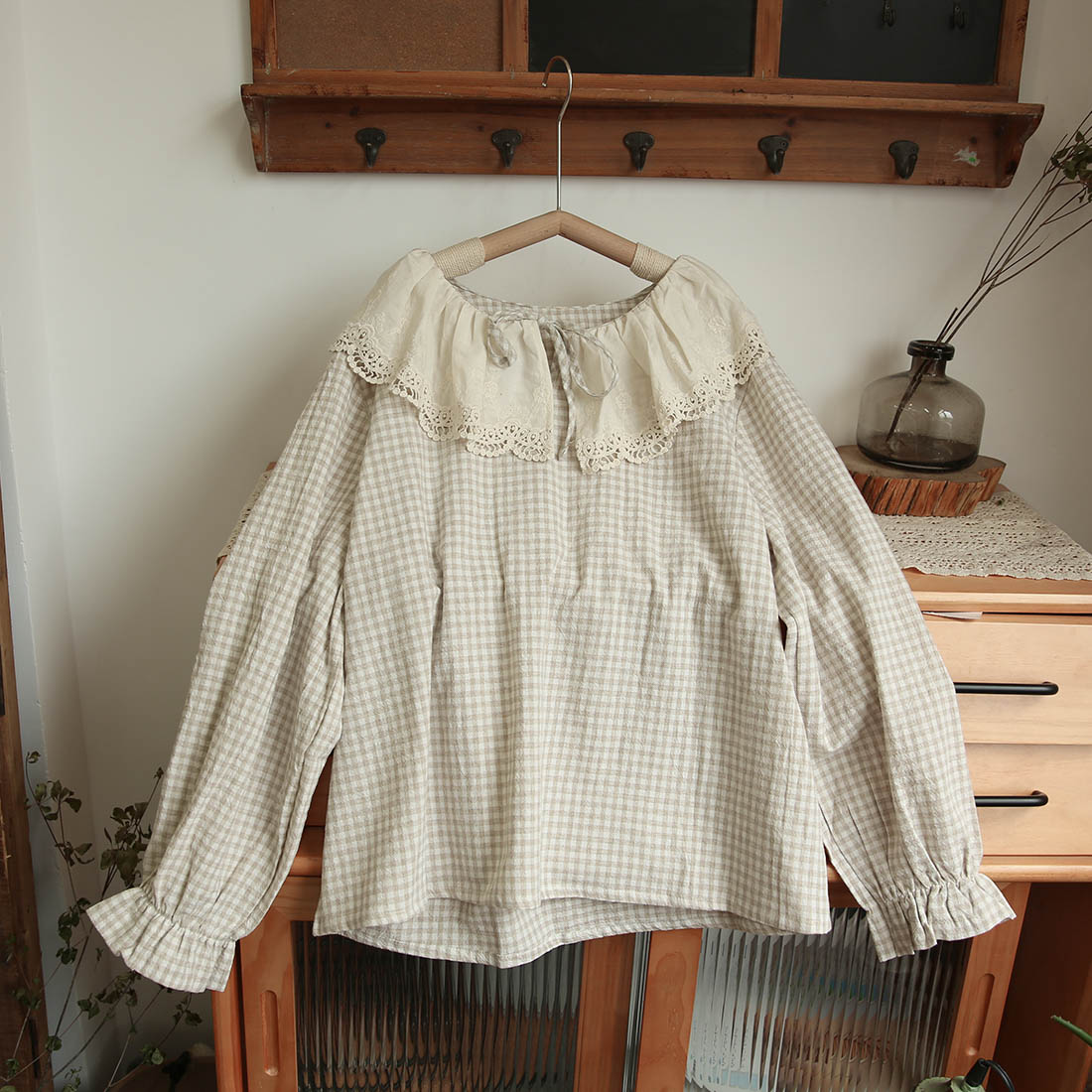 Big Cute Lace Collar Shirt