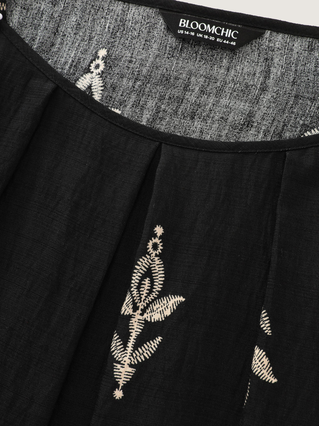 Geometric Print Color Contrast Maxi Dress