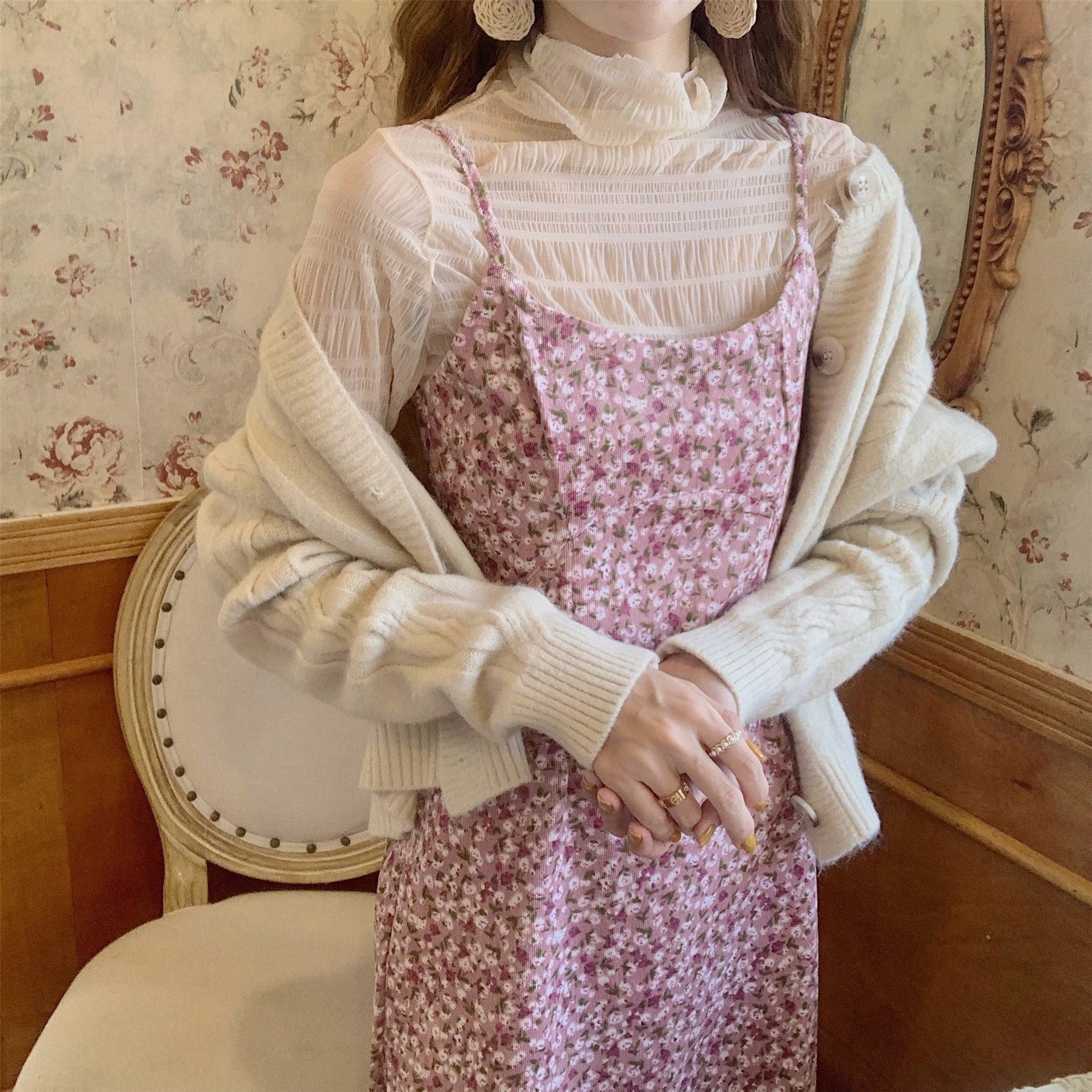 Pleated Bottoming Shirt