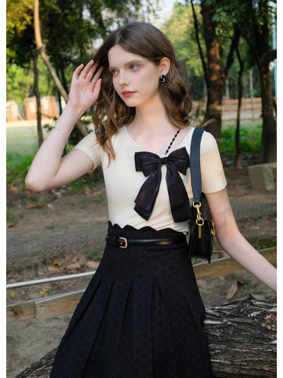 Elegant Bow Knitted T Shirt + Black A Skirt