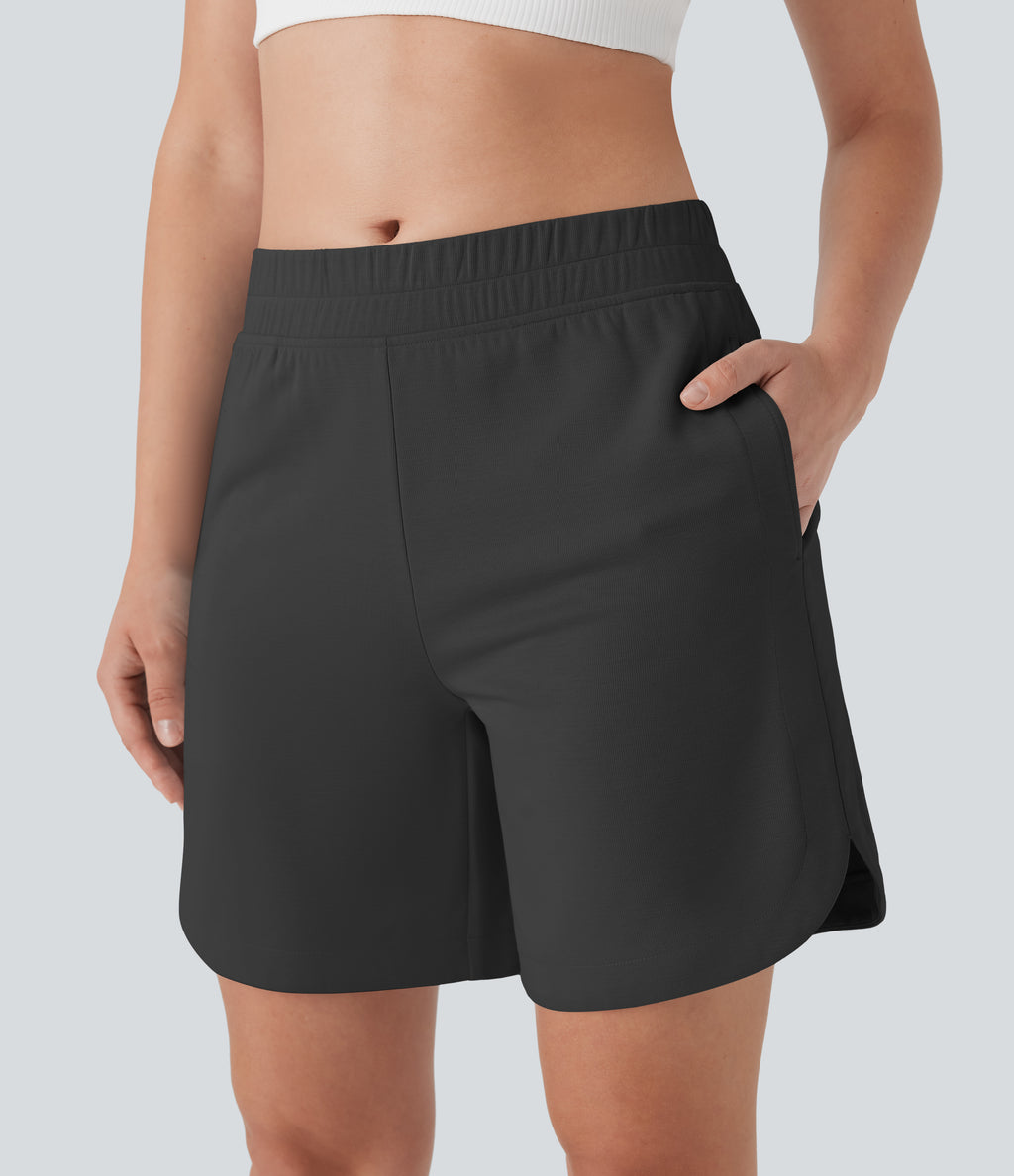 Mid Rise Side Pockets Curved Hem Yoga Bermuda Shorts