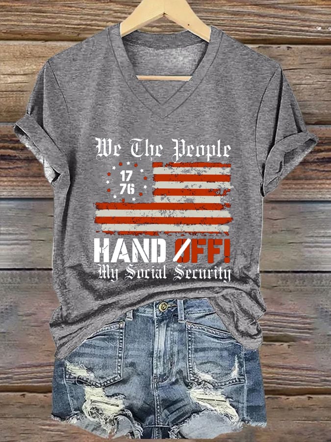 🔥Buy 3 Get 15% Off🔥Women's We The People Hands Off My Social Security Print T-Shirt