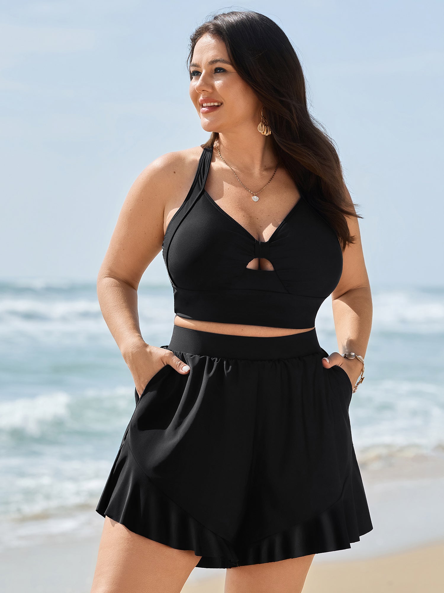Ruffled Hem Pockets Swim Shorts