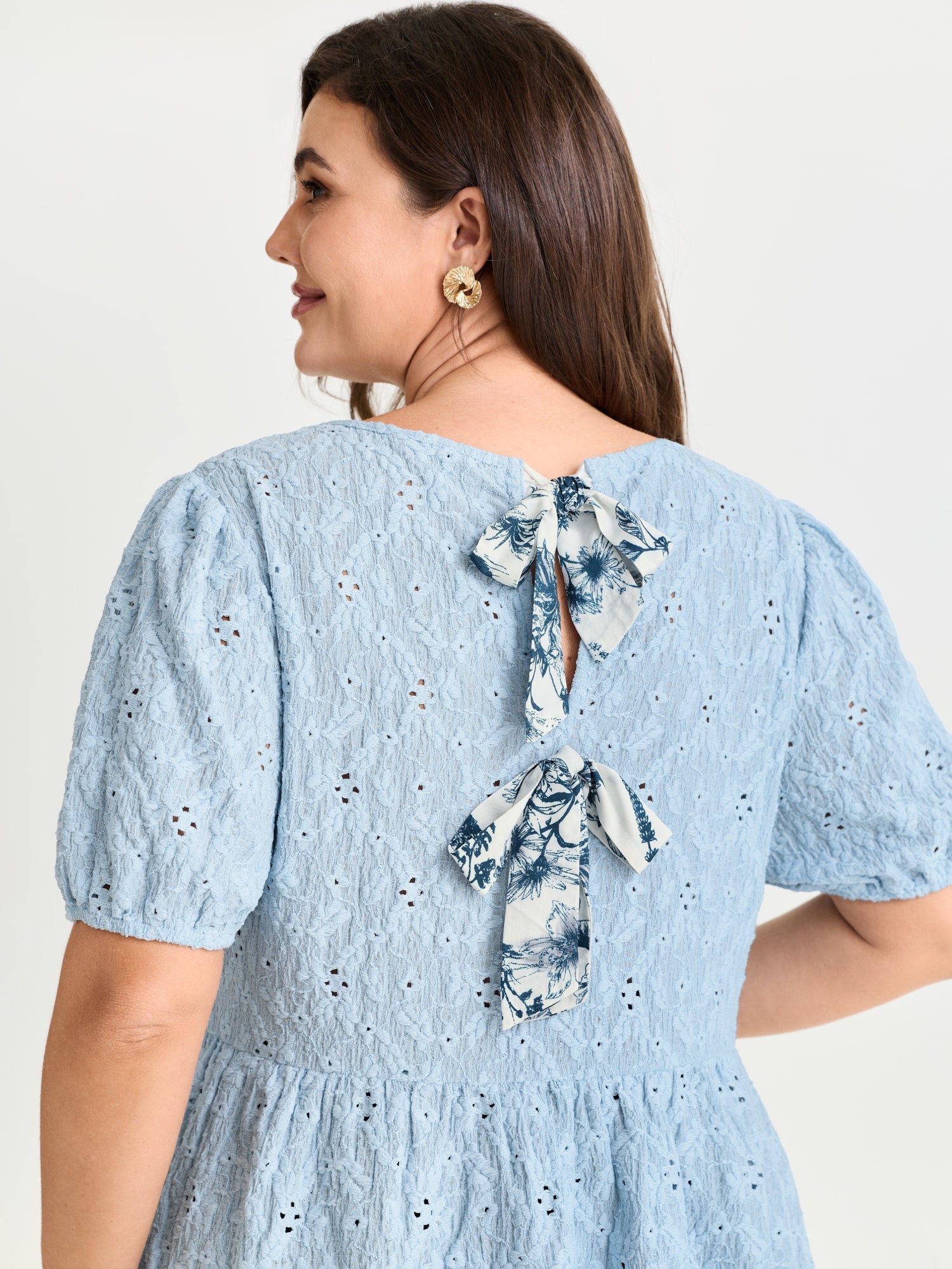 Back Bow Tie Textured Top