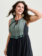 Color Contrast Floral Hem Sleeveless Midi Dress