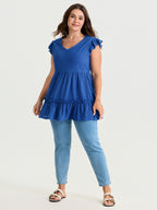 Textured Ruffled Hem V-Neck Knit Top