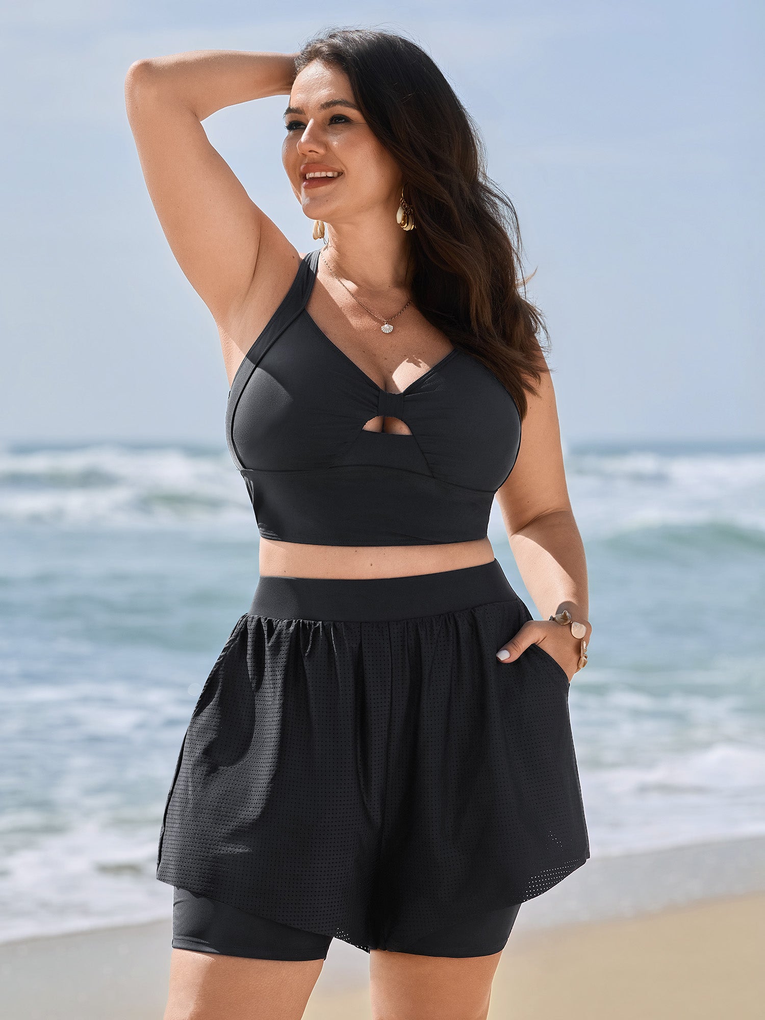 Full-Hip Coverage Pockets Spliced Swim Shorts