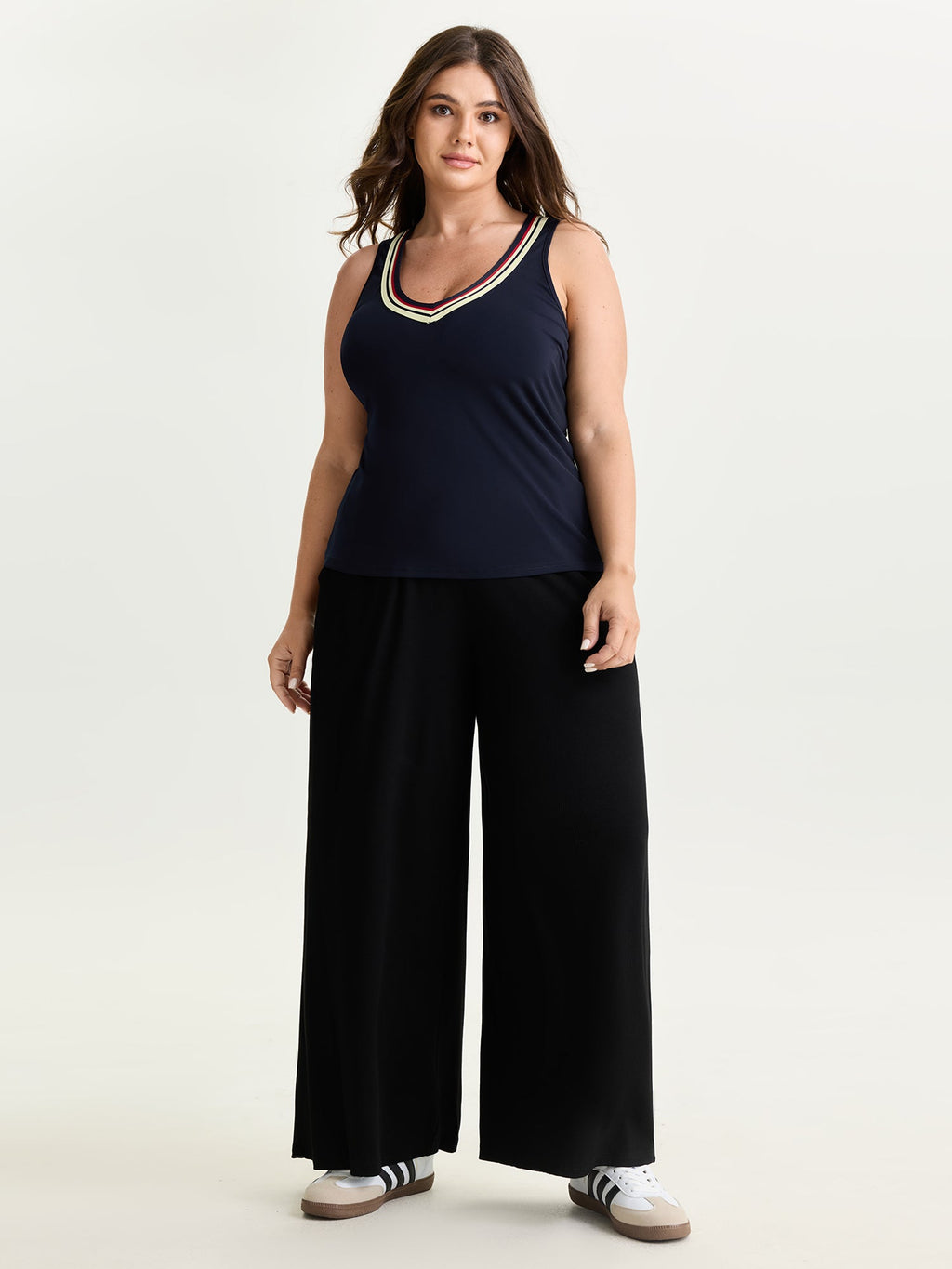 Stretchy Color Contrast Neckline Tank Top