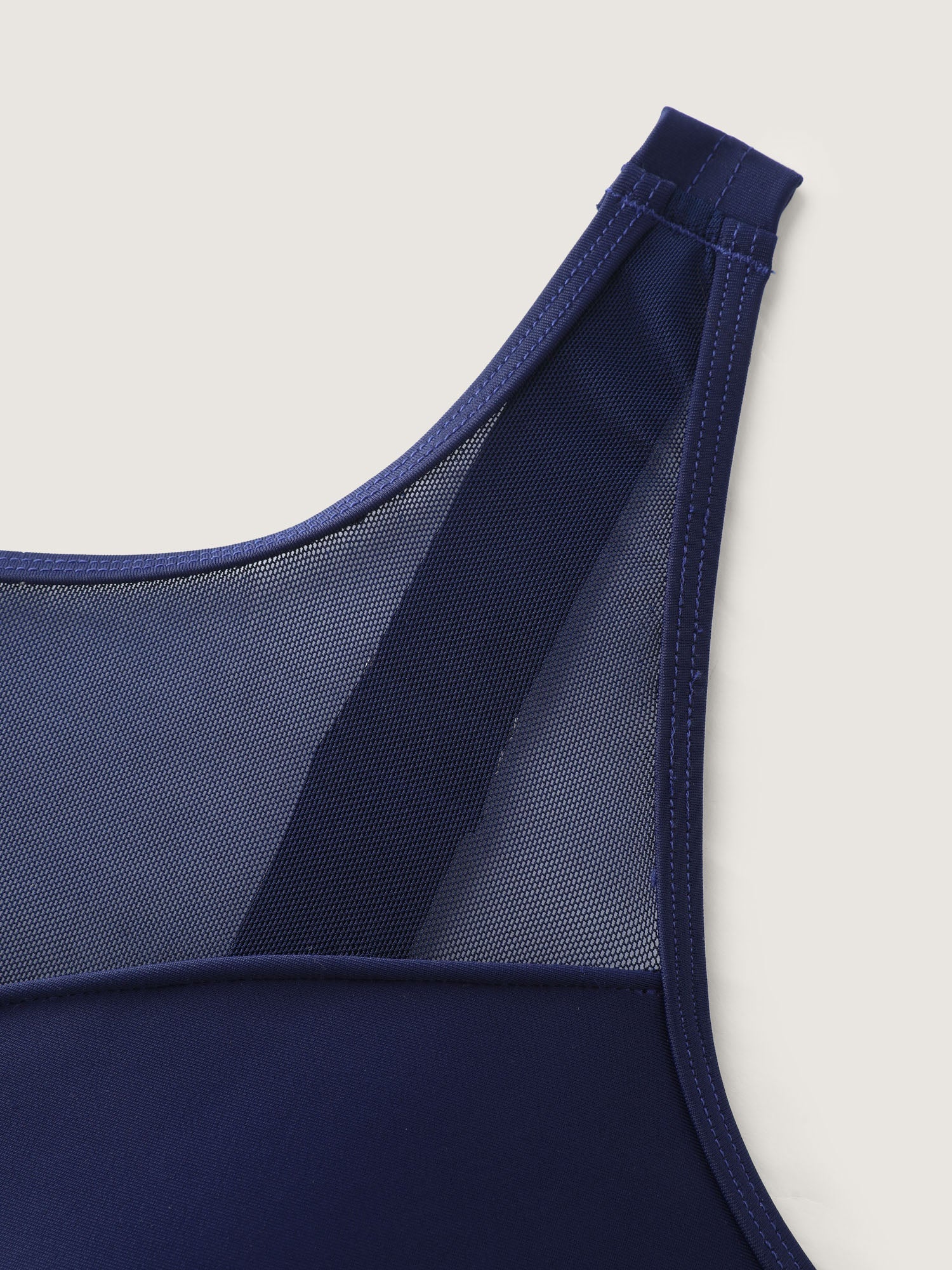 Adjustable Curvy Hem Spliced Swim Top