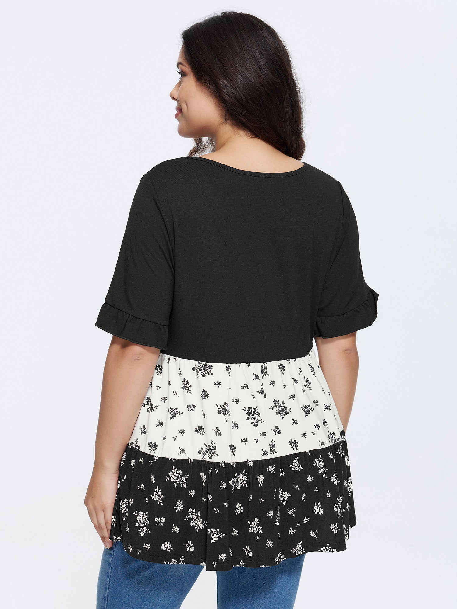 Color Contrast Floral Print Tiered Top