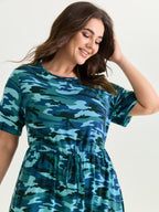 Camouflage Print Round Neck Pockets Midi Dress