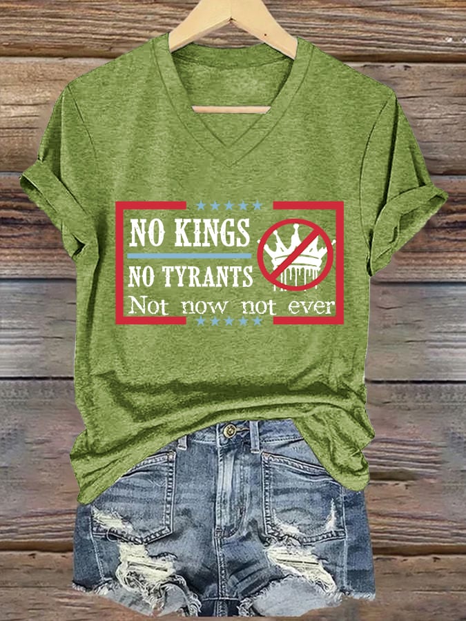 🔥Buy 3 Get 15% Off🔥V-neck Retro No Kings In America Print T-Shirt