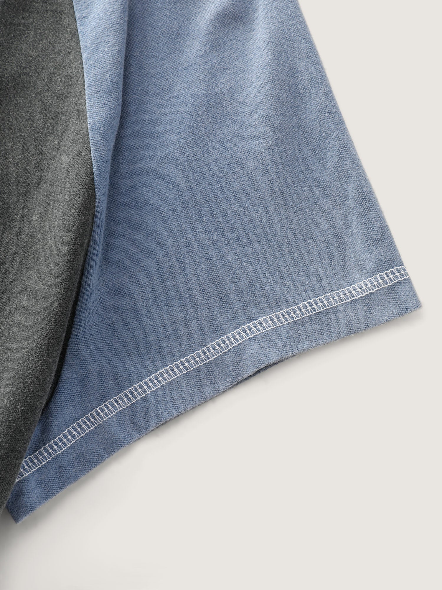 Cotton Stretchy Color Contrast Curvy Hem T-Shirt