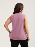 Knotted Neckline Fitted Sleeveless Blouse
