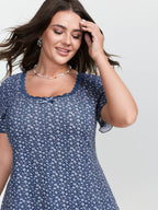 Floral Print Lace Neckline T-Shirt