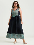 Color Contrast Floral Hem Sleeveless Midi Dress