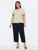Stretchy Geometric Print Knit Top