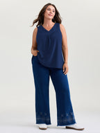 Stretchy V-Neck Pleated Tank Top
