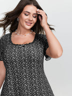 Floral Print Lace Neckline T-Shirt