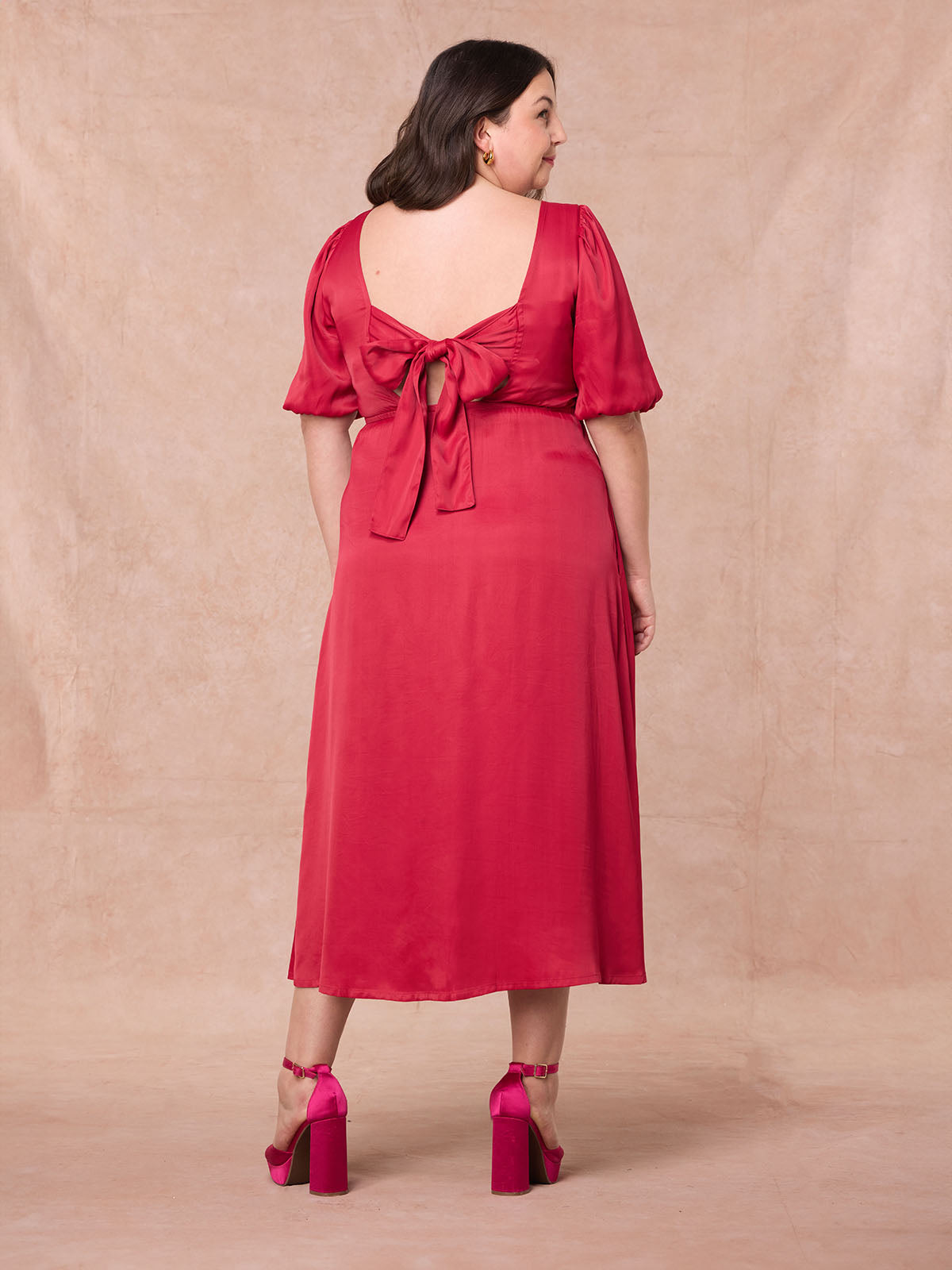 Abby - Backless Satin Midi Dress - Red
