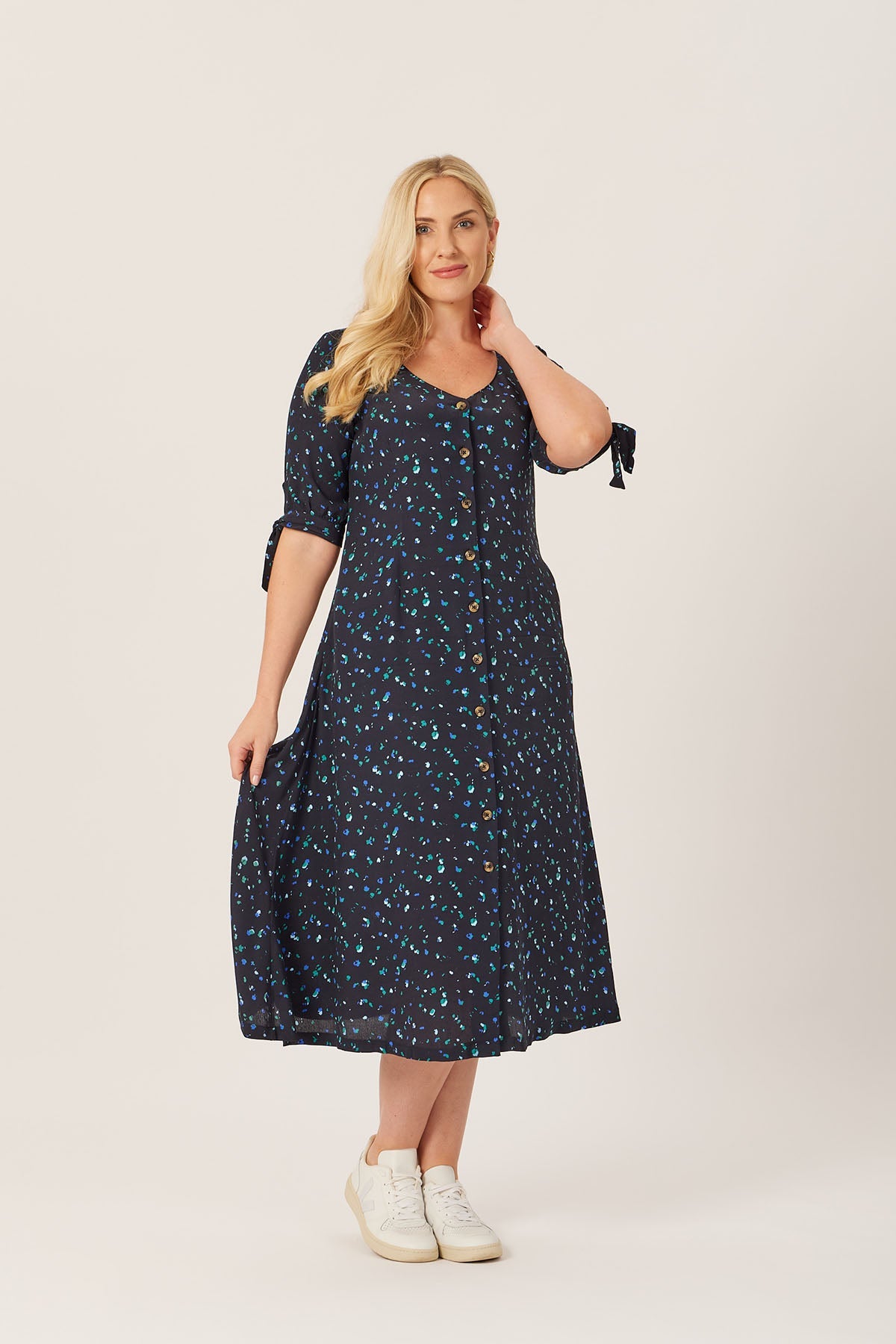 Alison - Ditsy Print Midi Dress - Black