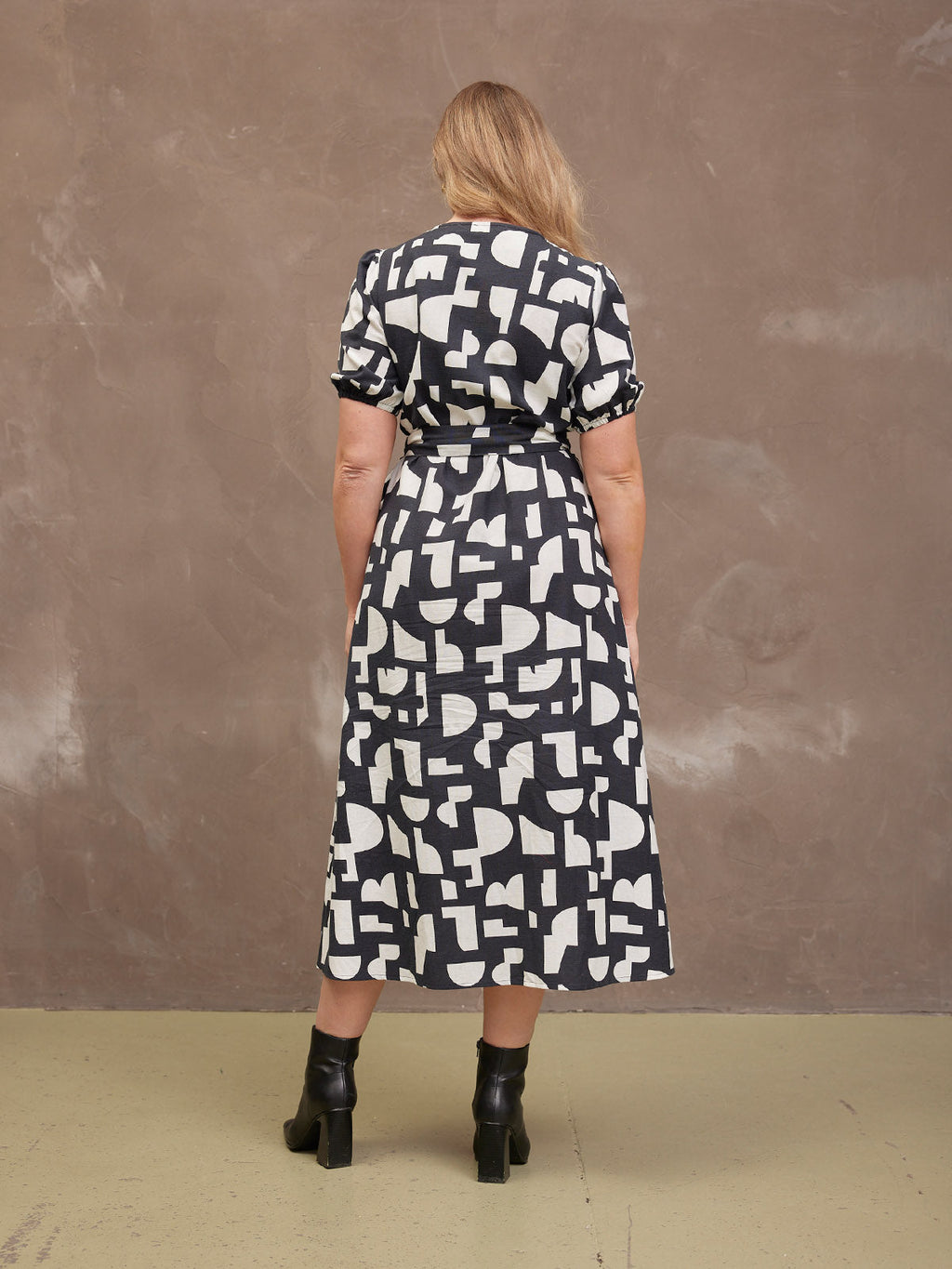 Callie Linen Mix Wrap Dress - Geo Print