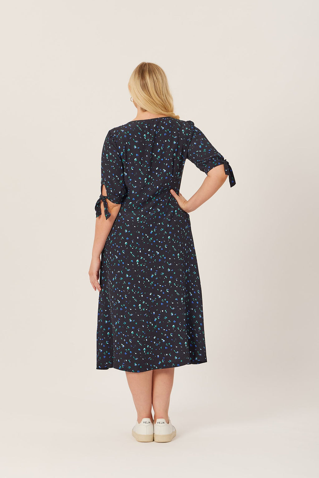 Alison - Ditsy Print Midi Dress - Black