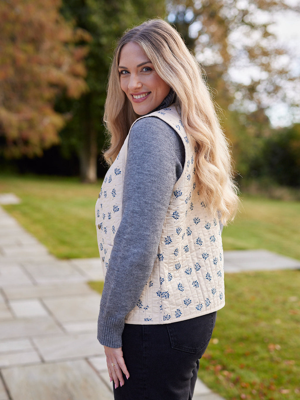 Eva - Quilted Gilet - Floral