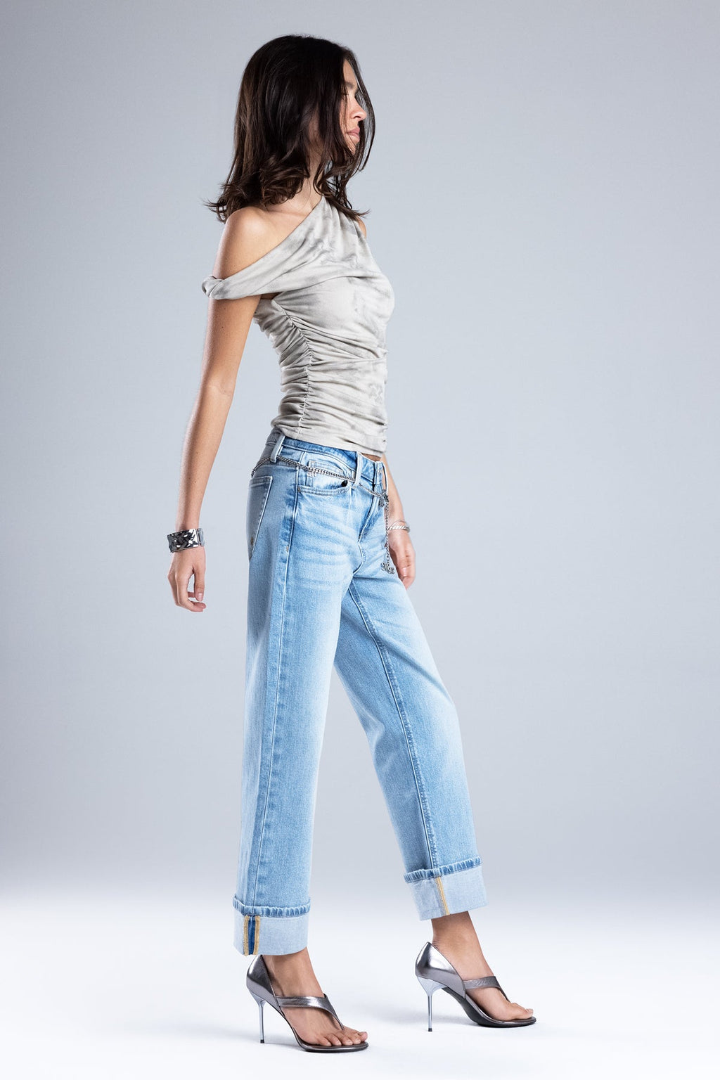 Lynae Straight Crop