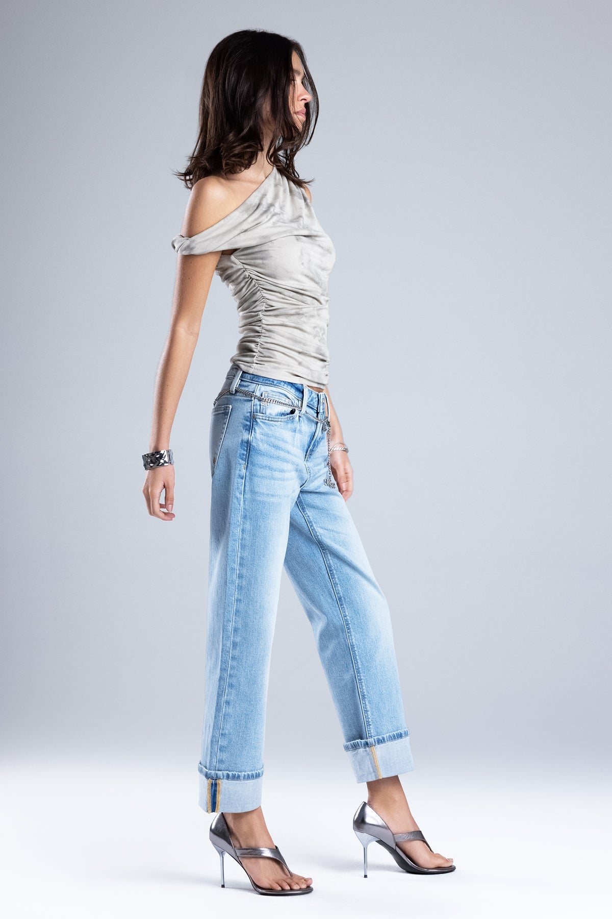 Lynae Straight Crop