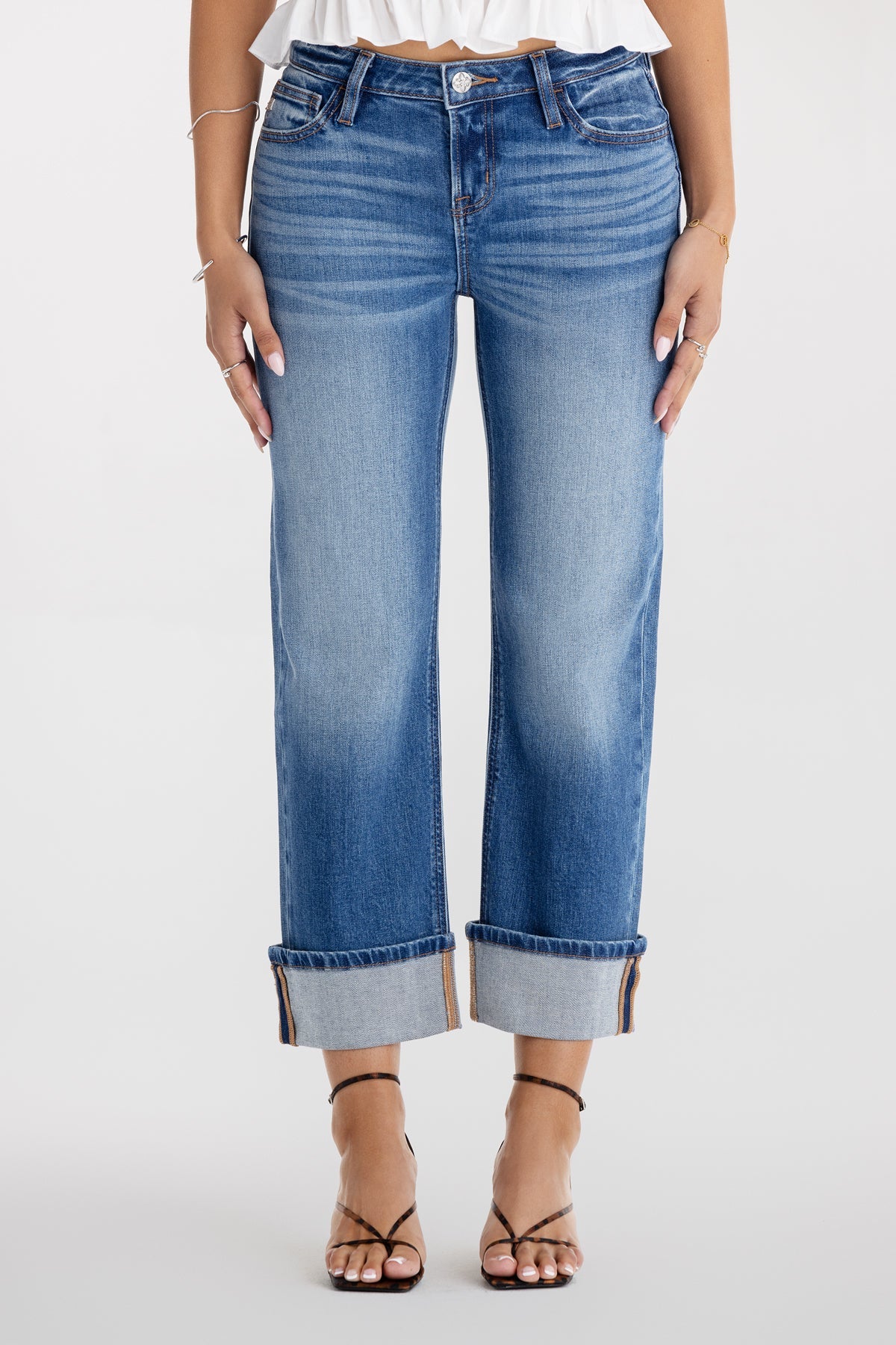 Rynae Straight Crop