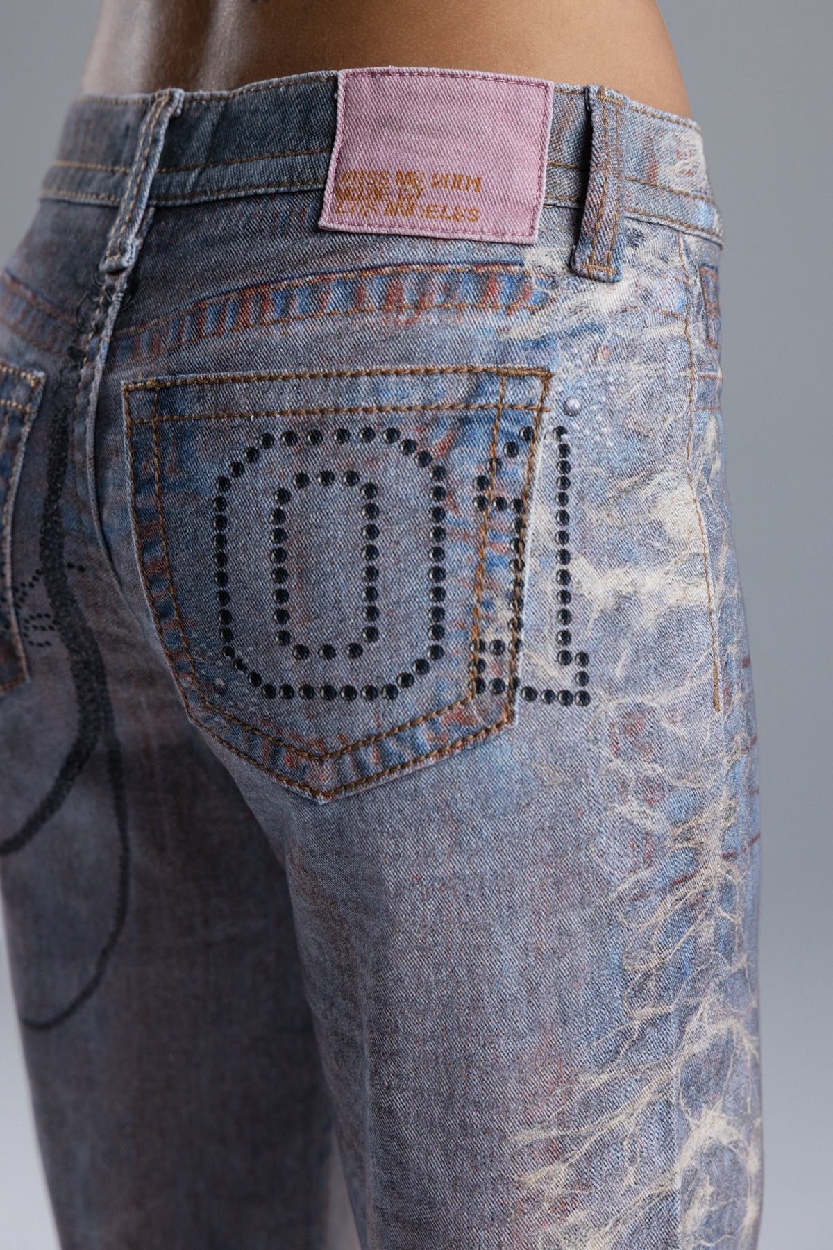 Mara Graphic Print Slim Wide