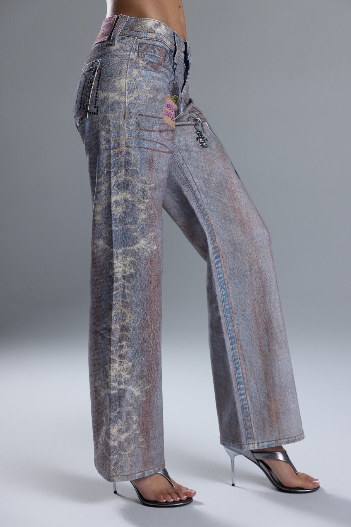 Mara Graphic Print Slim Wide