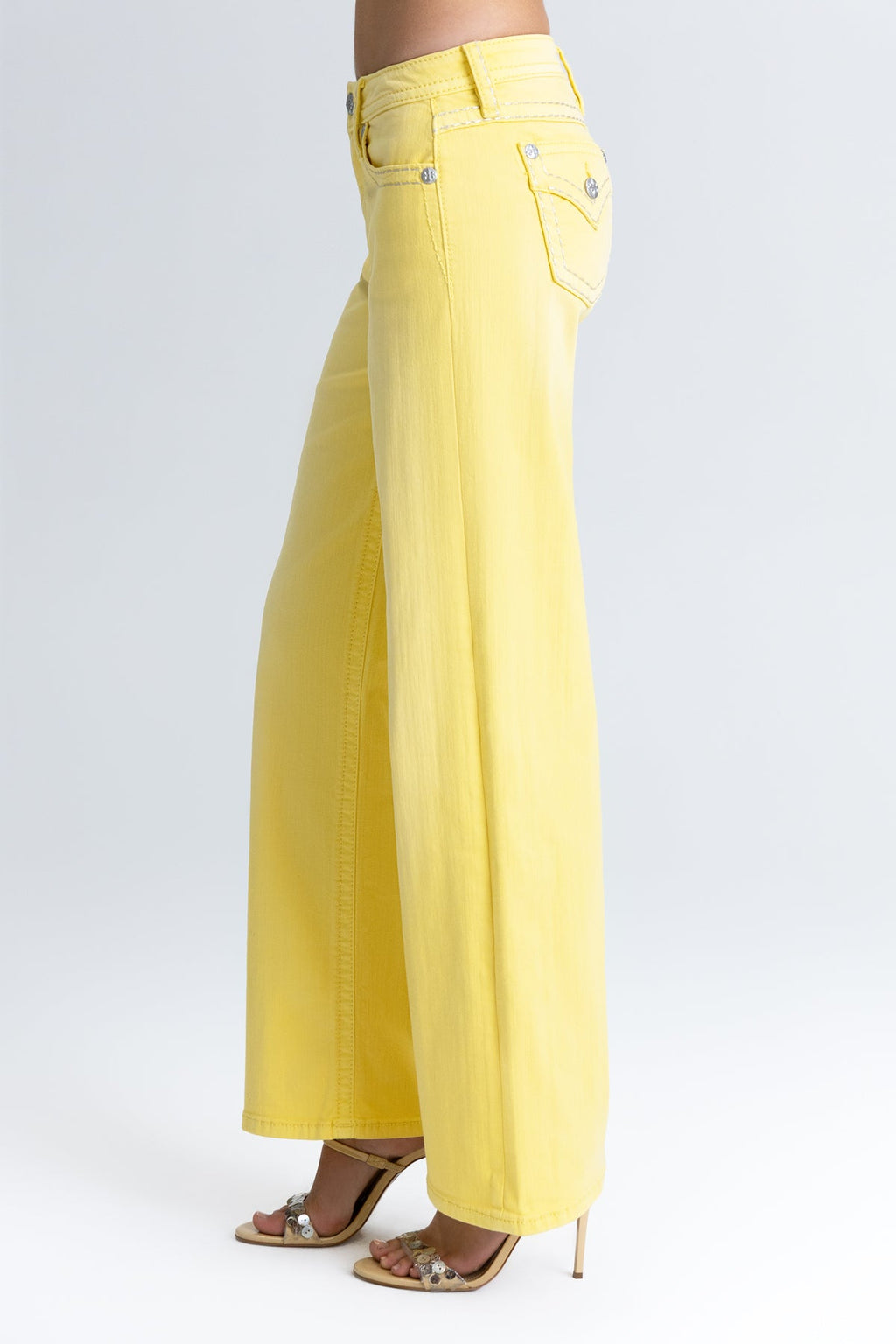 Circuit Wide Leg Jeans