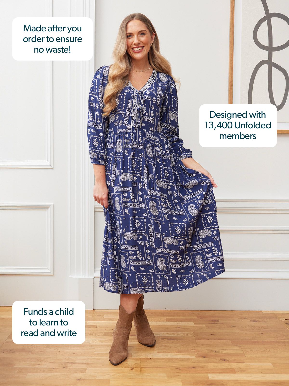 Naaila Paisley Dress - Navy