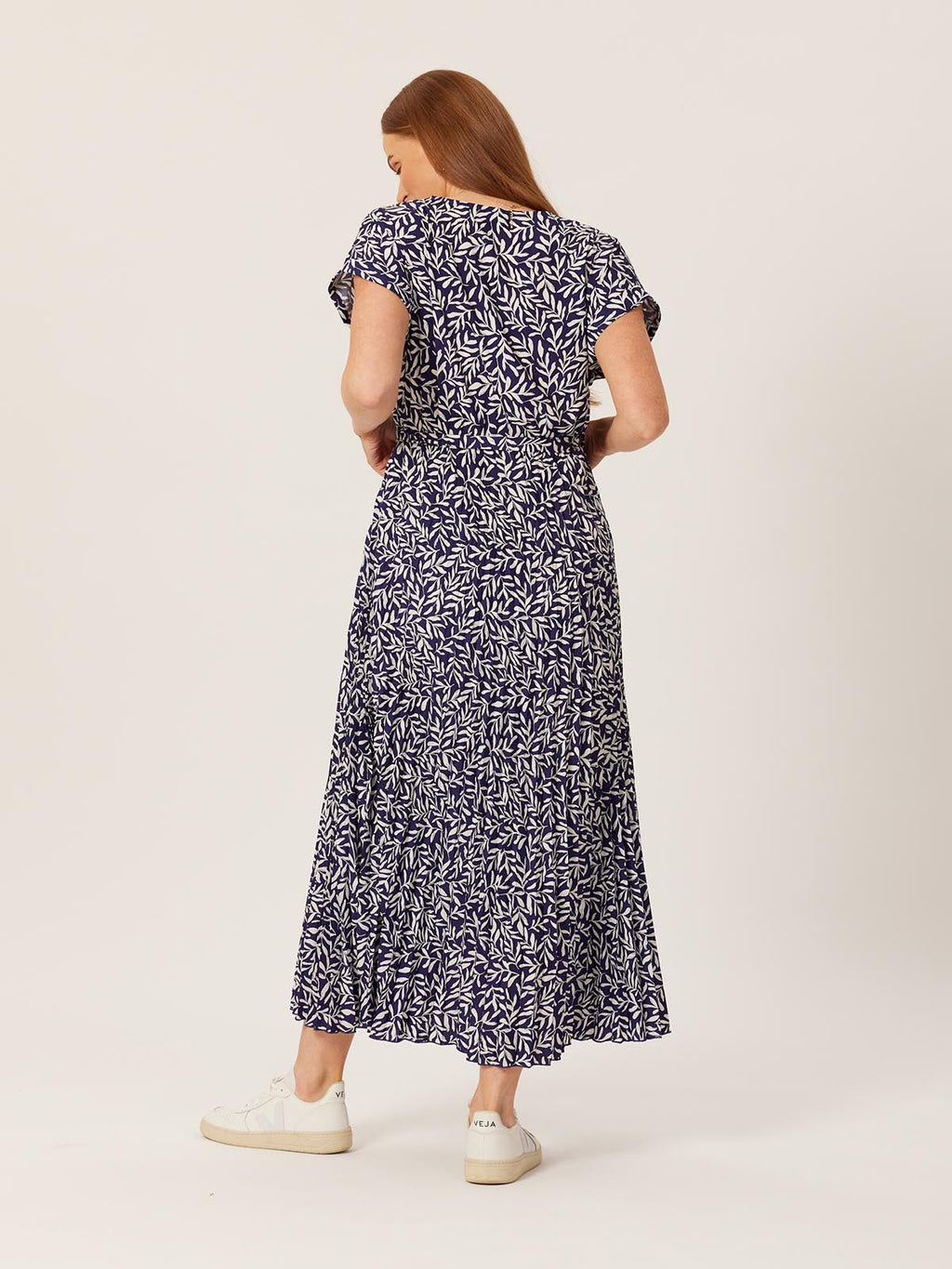 Nena - Pleated Dress - Navy Leaf Print