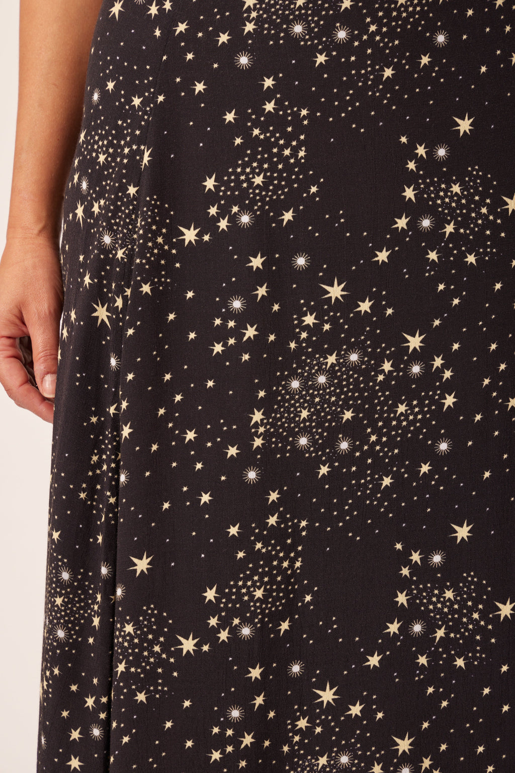 Linda - Midi Wrap Skirt - Black